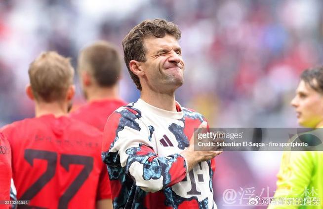 第32轮:拜仁慕尼黑3-3莱比锡 精彩回顾 第32轮:拜仁慕尼黑3-3莱比锡 精彩回顾