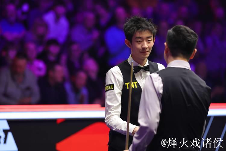 斯诺克大师赛:吴宜泽战胜肖国栋晋级四强 斯诺克大师赛:吴宜泽战胜肖国栋晋级四强